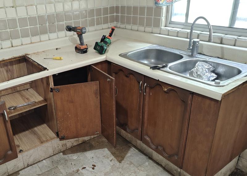 Retiro de gabinetes durante una remodelación
